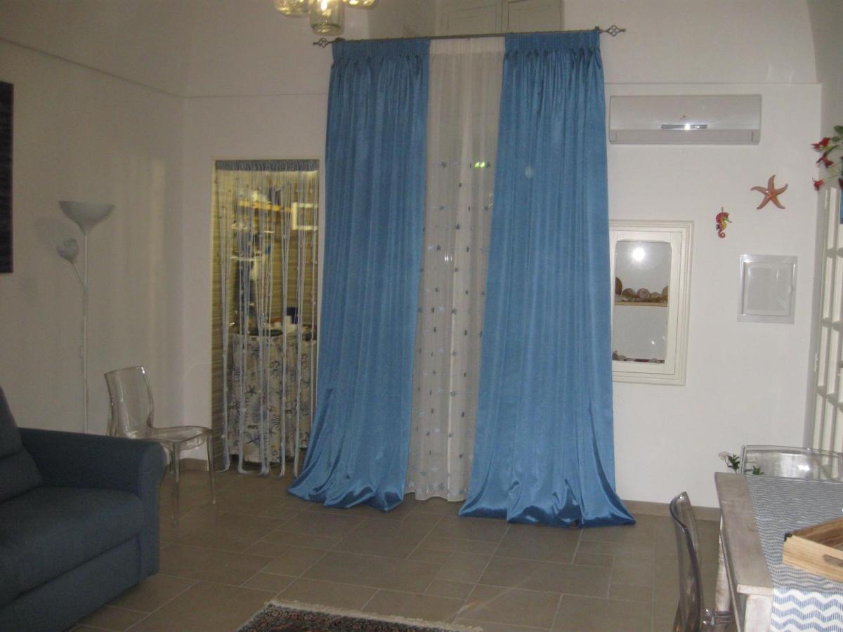 Il Mare In Un Boccaccio Villa โปลีญาโนอามาเร ภายนอก รูปภาพ
